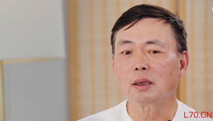段永平;最新持仓;清仓阿里;新进特斯拉;加仓英伟达;加仓拼多多