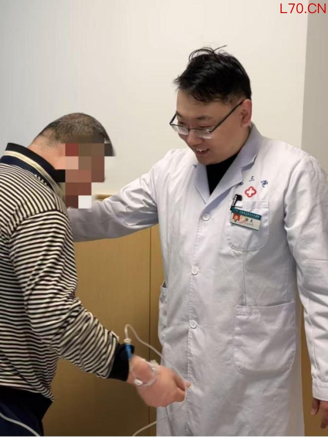 女子生活在二手烟环境多年患上脑梗