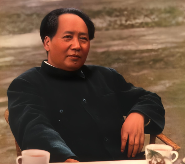 一篇文章引发政治风暴：姚文元《评海瑞罢官》，为何能成为文革最大导火线