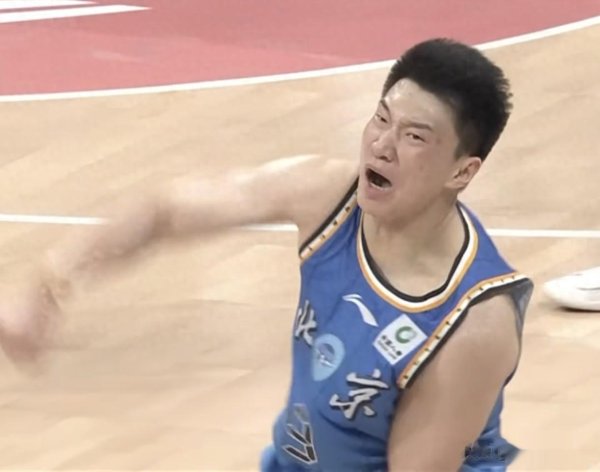 16: 0! 首钢祭出双小外, 广东无法破联防, 单节输11分, 徐杰3中0